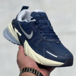 کتونی نایک وی تو کی ران  NIKE V2K RUN درجه یک کوالیتی