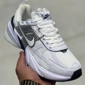 کتونی نایک وی تو کی ران  NIKE V2K RUN درجه یک کوالیتی