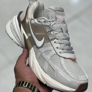 کتونی نایک وی تو کی ران  NIKE V2K RUN  درجه یک کوالیتی