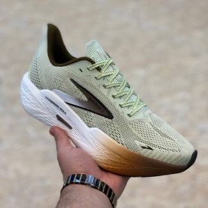 خرید بروکس هایپریون مکس کیفیت ممتاز  Brooks Hyperion Max – کفش رانینگ سبک و حرفه‌ای