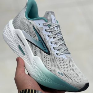 خرید بروکس هایپریون مکس کیفیت ممتاز  Brooks Hyperion Max – کفش رانینگ سبک و حرفه‌ای