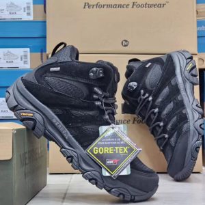 کفش ترکینگ مرل Moab Mid GORE-TEX ساق‌بلند با زیره ویبرام | کیفیت ممتاز