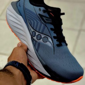 خرید کفش ساکونی تریومف 22 | Saucony Triumph کیفیت ممتاز