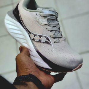 خرید کفش ساکونی تریومف 22 | Saucony Triumph کیفیت ممتاز