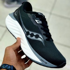 خرید کفش ساکونی تریومف 22 | Saucony Triumph کیفیت ممتاز