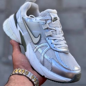 کتونی نایک وی تو کی ران  NIKE V2K RUN  درجه یک کوالیتی