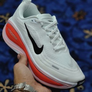 کفش نایک وومرو پلاس مردانه – کیفیت ممتاز  (Nike Vomero Plus)