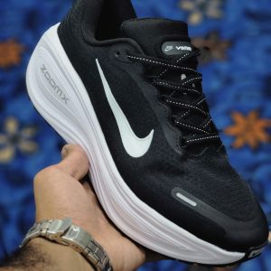 کفش نایک وومرو پلاس مردانه – کیفیت ممتاز  (Nike Vomero Plus)