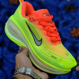 کفش نایک وومرو پلاس زنانه – کیفیت ممتاز  (Nike Vomero Plus)