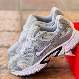 کتونی نایک  V5 RNR ست زنانه و مردانه | کیفیت ممتاز  – راحتی، دوام و استایل در یک قدم