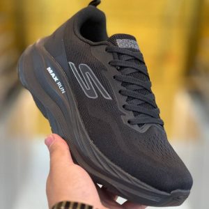 کفش اسکیچرز Max Run | طبی، سبک و راحت | مناسب پیاده‌روی طولانی
