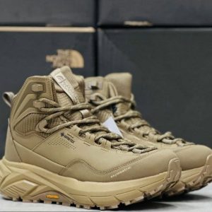 بوت کوهنوردی نورث فیس با زیره Vibram و رویه گورتکس | مقاوم و راحت برای طبیعت‌گردی