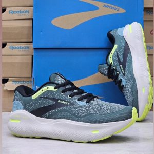 کفش رانینگ بروکس گاست مکس (Brooks Ghost Max) | حداکثر نرمی و ضربه‌گیری برای دویدن طولانی
