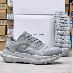 کفش رانینگ آلو رانر (Alo Runner) | سبک، راحت و مناسب تمرین روزانه