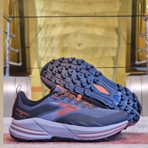 خرید کفش بروکس کاسکادیا ۱۶ | Brooks Cascadia 16 مناسب طبیعت گردی و رانینگ