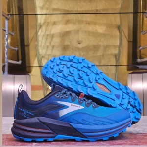 خرید کفش بروکس کاسکادیا ۱۶ | Brooks Cascadia 16 مناسب طبیعت گردی و رانینگ