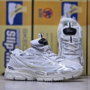 کتونی برند آف‌وایت | کفش اسپرت خاص و ترند Off-White